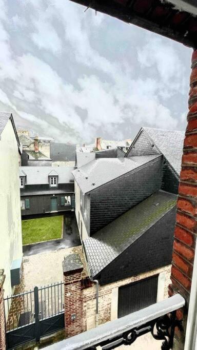 Jolie Maison Centre Historique Honfleur Buitenkant foto